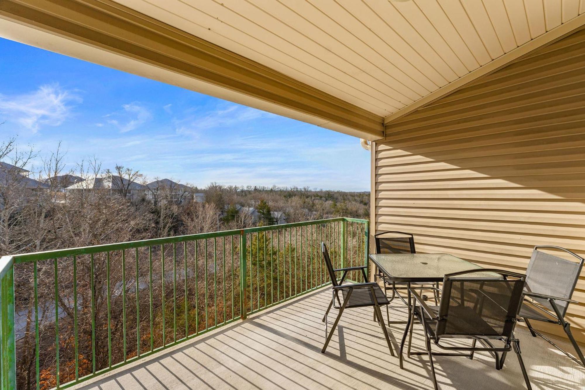 Cozy Top Floor 2Br Condo With View And Amenities!! Branson Exterior photo