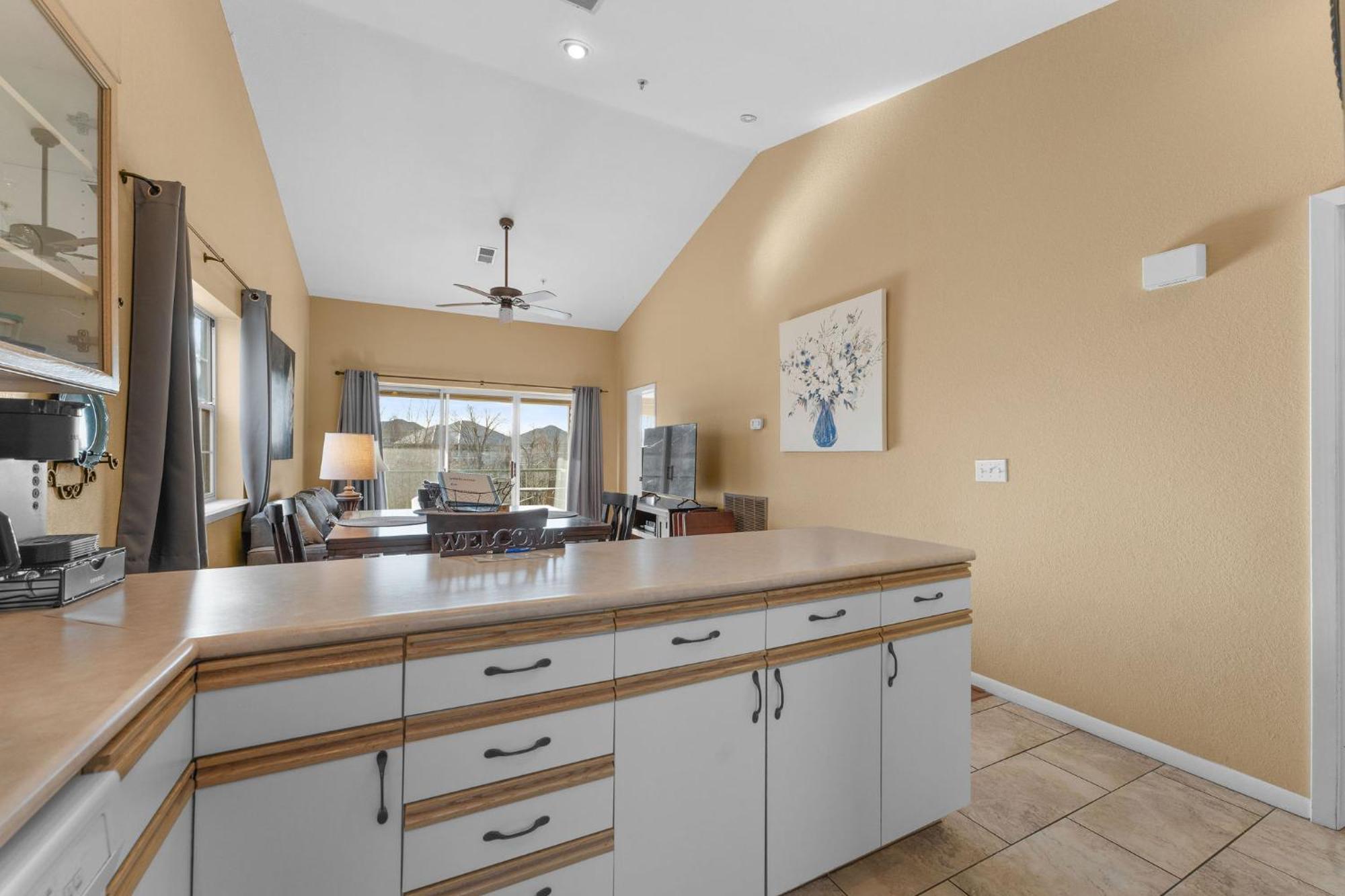 Cozy Top Floor 2Br Condo With View And Amenities!! Branson Exterior photo