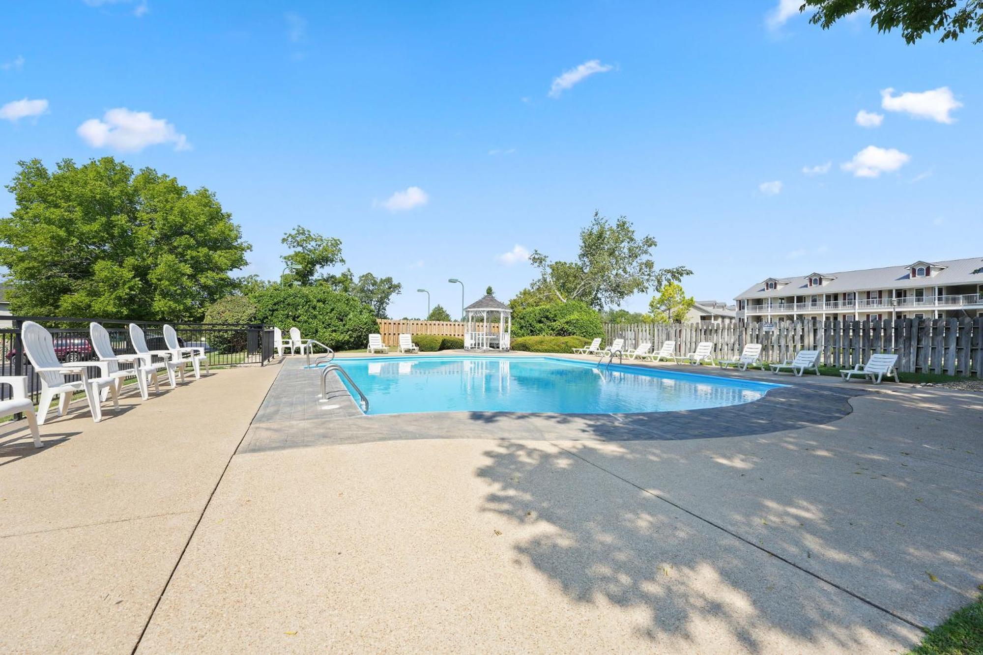 Cozy Top Floor 2Br Condo With View And Amenities!! Branson Exterior photo