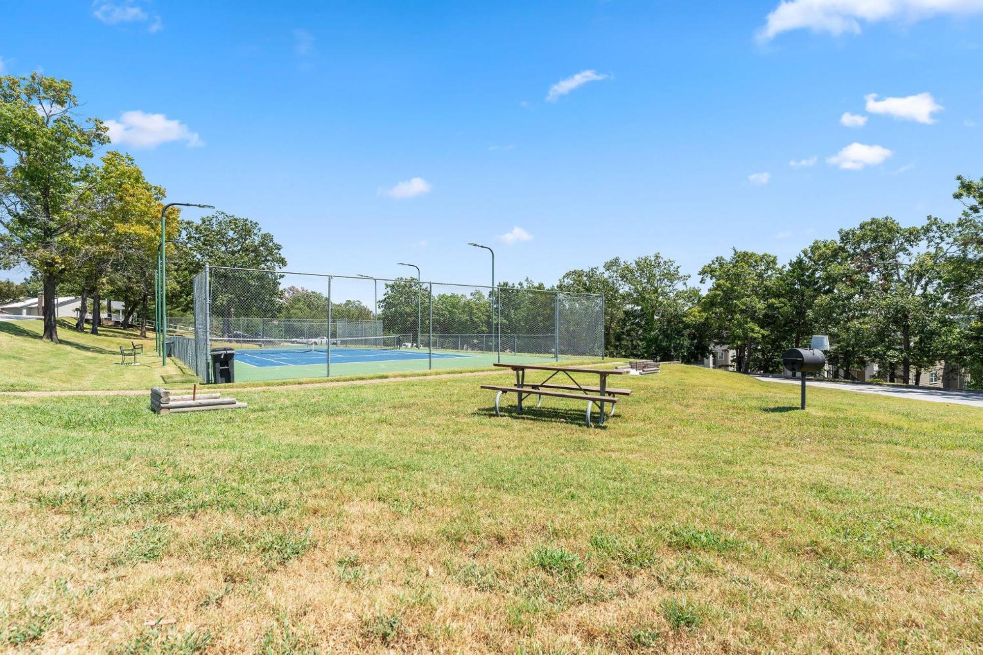 Cozy Top Floor 2Br Condo With View And Amenities!! Branson Exterior photo
